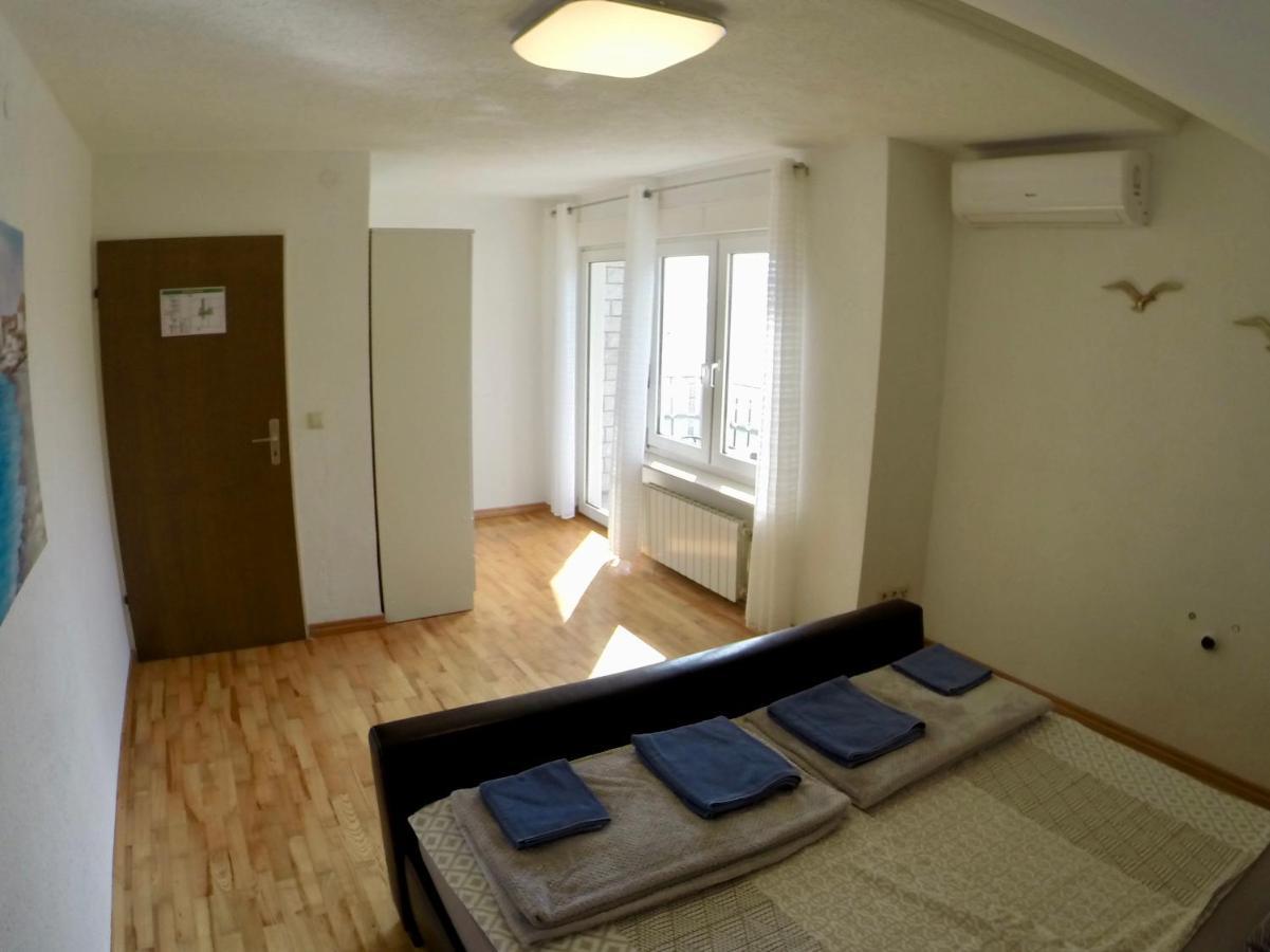 Holiday Apartment Lavanda Sumpetar イェセニツェ エクステリア 写真